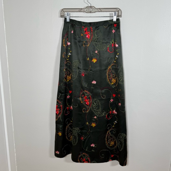 VTG Laura Ashley Forest Green Silk Skirt & Tank Set Embroidered Floral Size 4 - Picture 7 of 11